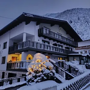 Gasthof Tirolerheim Grüner, Sölden