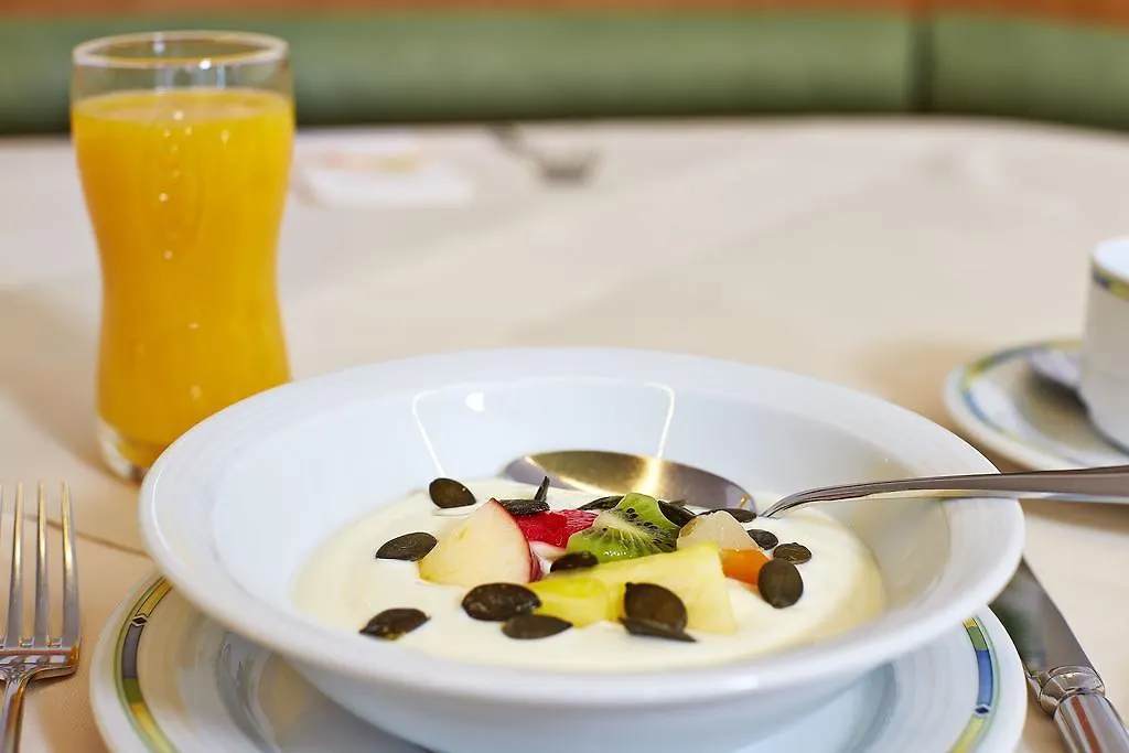 Hotel Garni Maria Theresia Sölden